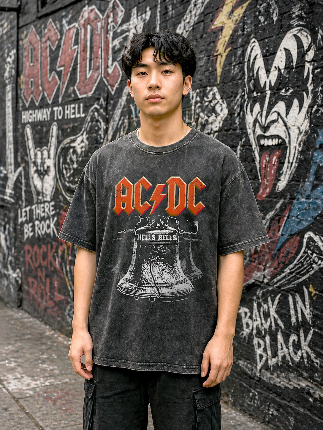 Camiseta AC/DC Hells Bells – Acid Wash Edition